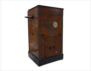 영귝 잠수부 산소공급 펌프 20세기 57.2x56.0x105.5cm 사진